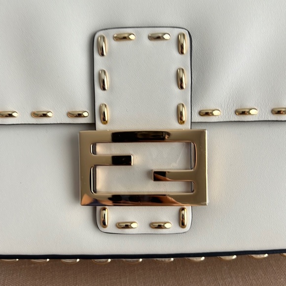 NWT! FENDI vitello metal stitch baguette bag - Picture 2 of 7